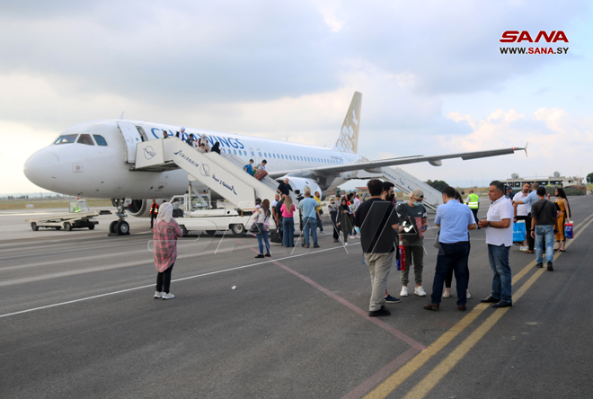 ورود اولین پرواز از شارجه به فرودگاه بین المللی لاذقیه 21-6-2022