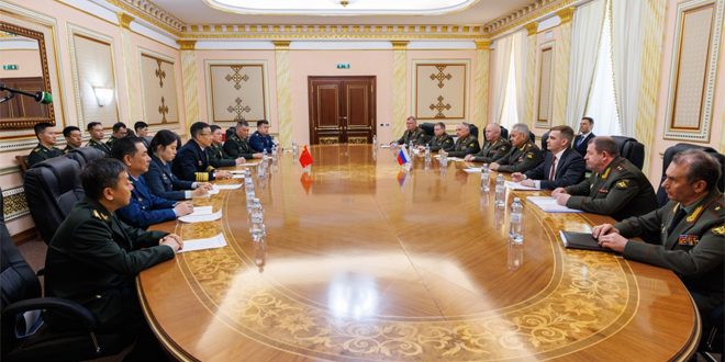 شویگو خطاب به همتای چینی خود: همکاری نظامی مشترک به حفظ ثبات جهانی و منطقه ای کمک می کند