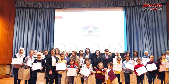 Министерство культуры чествовало победителей ежегодных конкурсов для детей павших героев